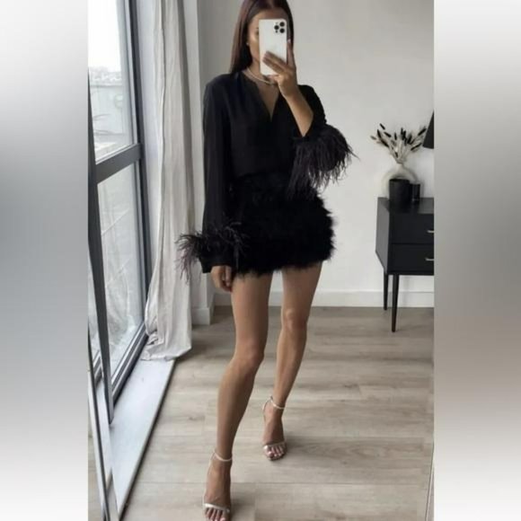 ZARA TOP WITH FEATHERS - Picture 8 of 8